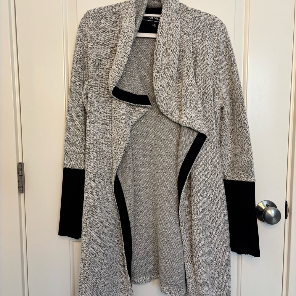 BNCI Women's Black and White Open Front Sweater